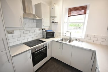 5 bed house, Brentwood Avenue, Jesmond, Newcastle, NE23DH - Image 1